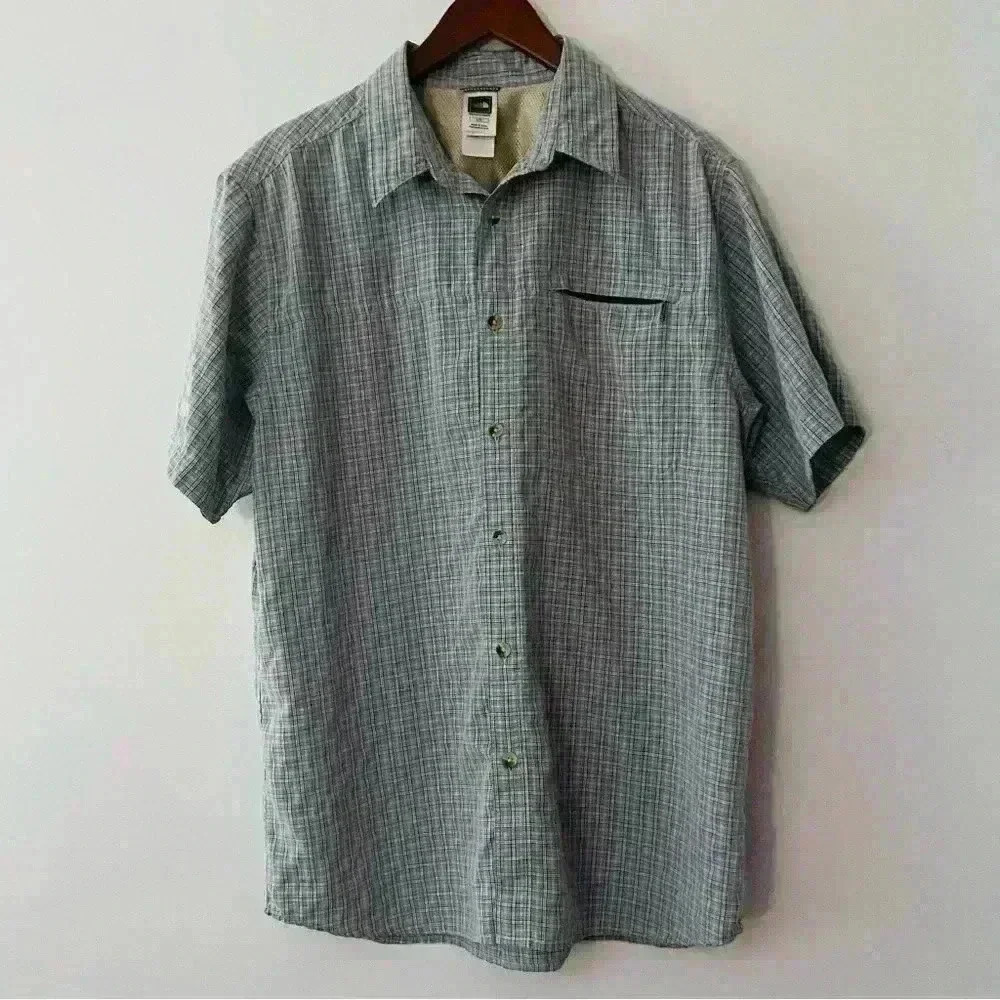 The North Face Men’s Short Sleeve Button Down Plaid Size Large